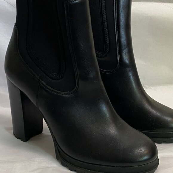 Women's Aldo BOLD Black Ankle Boots with Padded Insoles - Picture 2 of 10